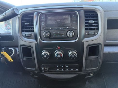 Used 2017 RAM 4500 Tradesman w/ Power & Remote Entry Group image 27