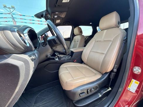 Used 2020 Chevrolet Blazer Premier FWD image 12