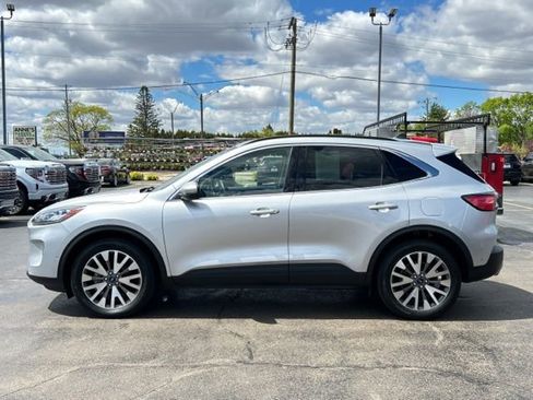 Used 2020 Ford Escape Titanium AWD/4WD image 6