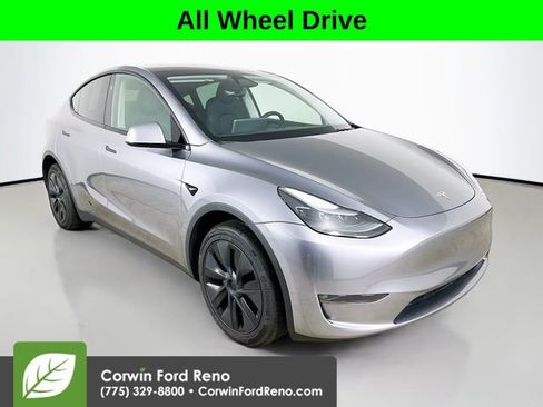 Used 2024 Tesla Model Y Long Range AWD/4WD image 1