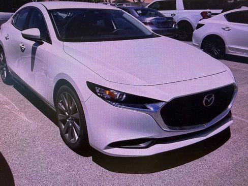 Used 2023 MAZDA MAZDA3 s FWD image 2