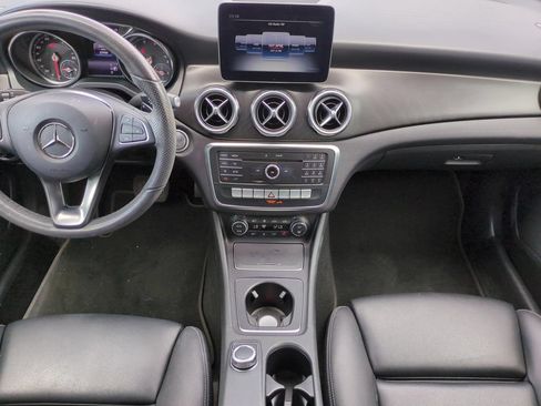 Used 2019 Mercedes-Benz GLA 250 image 16