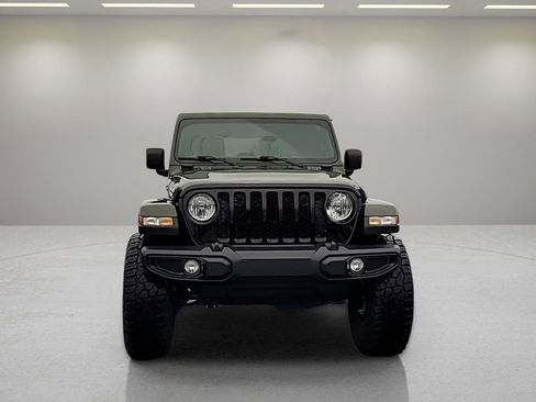 Used 2023 Jeep Gladiator Willys image 7