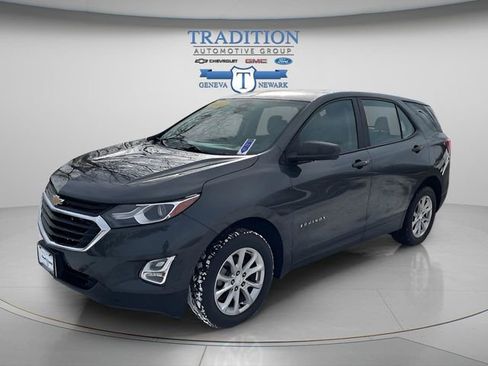 Used 2021 Chevrolet Equinox LS image 1
