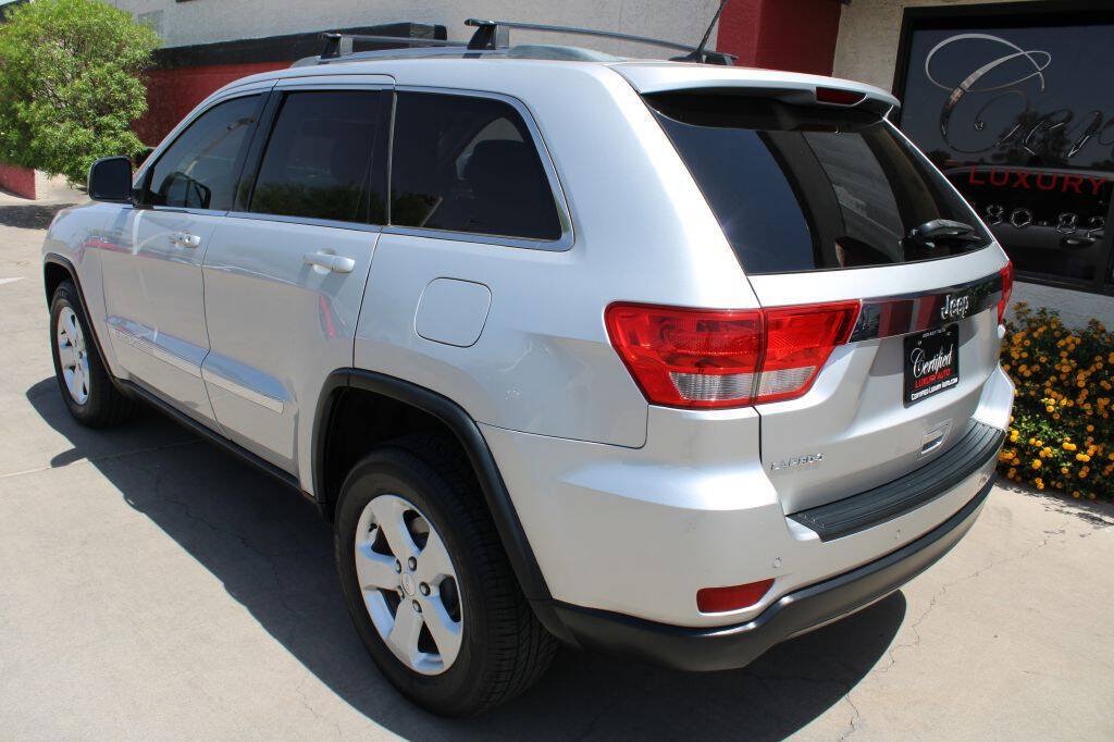 Used 2012 Jeep Grand Cherokee Laredo RWD image 8