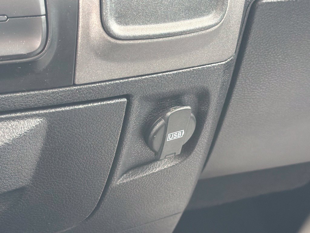 Used 2018 RAM 1500 Express AWD/4WD image 25