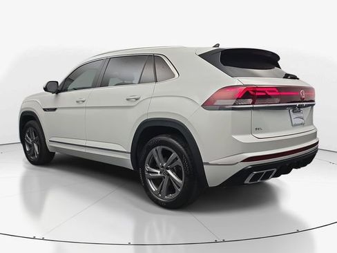 Used 2024 Volkswagen Atlas Cross Sport SEL R-Line AWD/4WD image 8