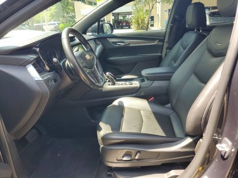 Certified 2023 Cadillac XT5 Luxury FWD image 18