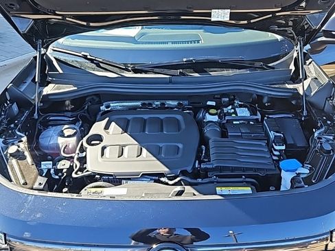 New 2026 Volkswagen Tiguan SE image 10