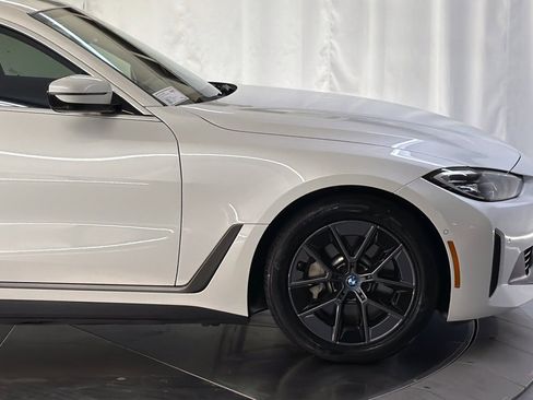Used 2023 BMW i4 eDrive40 RWD image 35