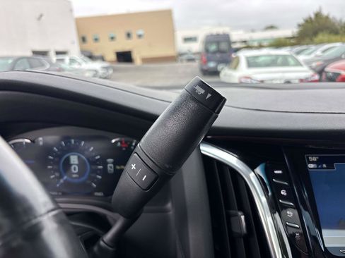 Used 2020 Cadillac Escalade Luxury image 26