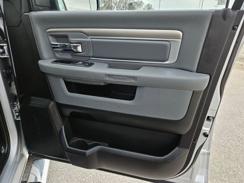 Used 2019 RAM 1500 Big Horn image 34