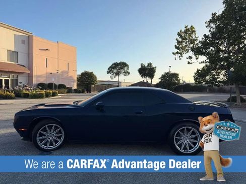 Used 2015 Dodge Challenger R/T Plus RWD image 9