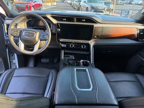 Certified 2022 GMC Sierra 1500 Denali image 9