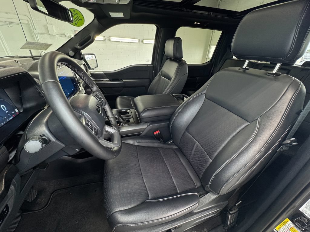 Used 2025 Ford F150 Lariat AWD/4WD image 14