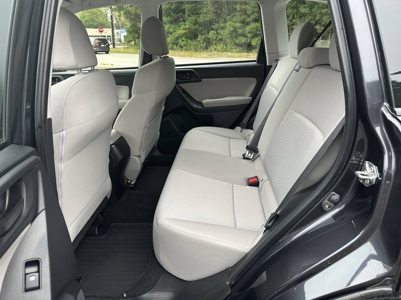 Used 2016 Subaru Forester 2.5i w/ Alloy Wheel Package AWD/4WD image 14