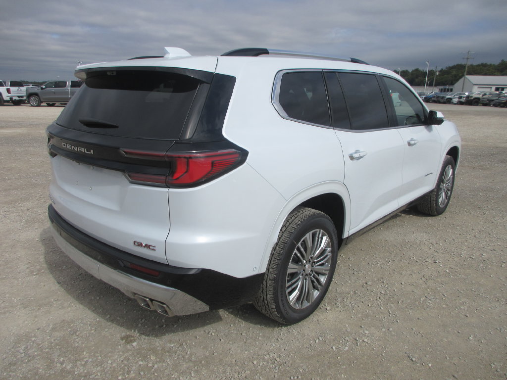 New 2027 GMC Acadia Denali FWD image 4