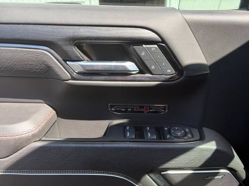 Used 2024 GMC Sierra 1500 AT4X AWD/4WD image 4