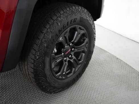 Used 2025 GMC Canyon Elevation w/ Convenience Package RWD image 57