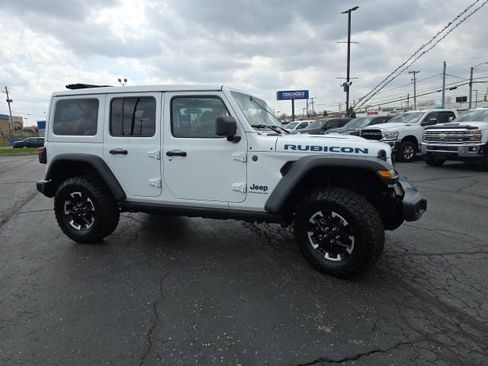 Used 2025 Jeep Wrangler Unlimited Rubicon 4xe w/ Safety Group AWD/4WD image 10