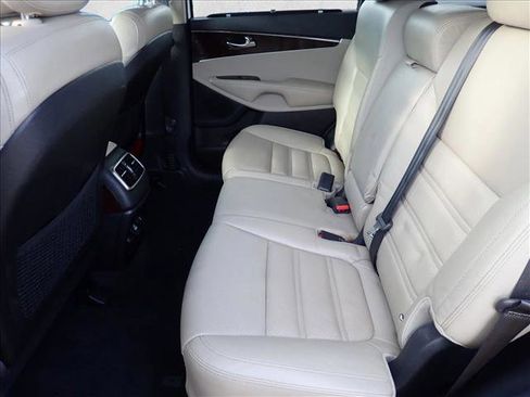 Used 2016 Kia Sorento EX w/ EX Premium Package image 8