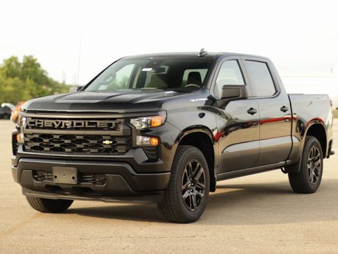 New 2025 Chevrolet Silverado 1500 Custom image 3