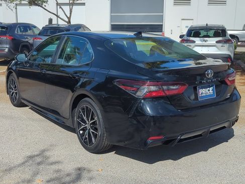 Used 2024 Toyota Camry SE w/ Cold Weather Package AWD/4WD image 6