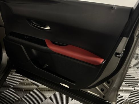 Used 2021 Lexus UX 250h F Sport image 34