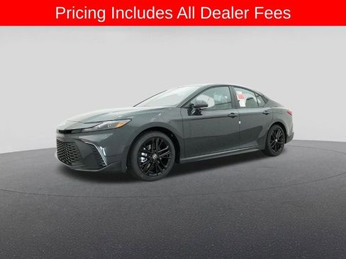 New 2026 Toyota Camry SE FWD image 17