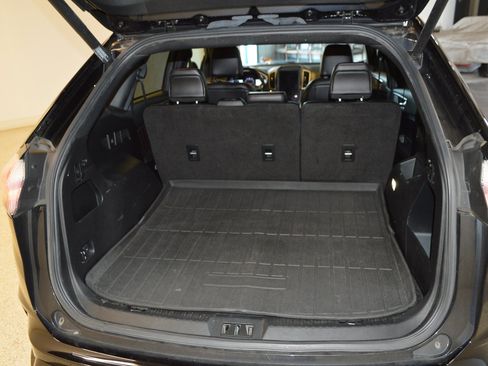 Used 2021 Ford Edge ST-Line AWD/4WD image 13