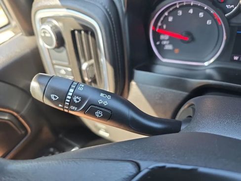 Used 2020 Chevrolet Silverado 1500 LT RWD image 22