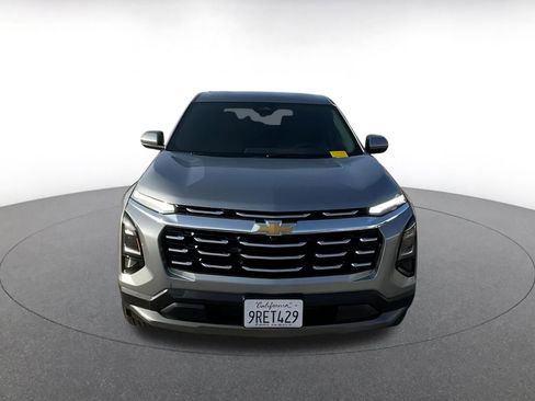 Used 2025 Chevrolet Equinox LT image 3