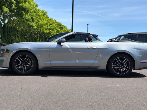 Used 2023 Ford Mustang Premium RWD image 7