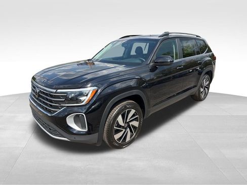 New 2026 Volkswagen Atlas SE FWD image 1