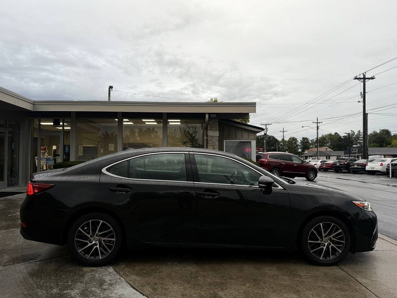 Used 2017 Lexus ES 350 w/ Navigation System Package FWD image 7