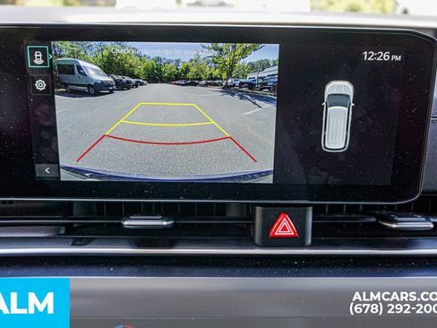 Used 2025 Kia Carnival FWD image 38