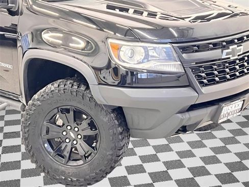 Used 2019 Chevrolet Colorado ZR2 w/ ZR2 Midnight Special Edition image 27