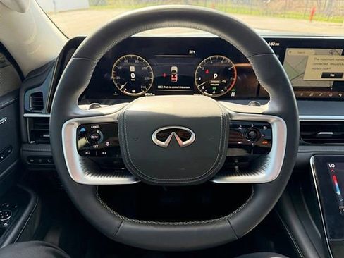 Certified 2025 INFINITI QX80 Sensory image 15