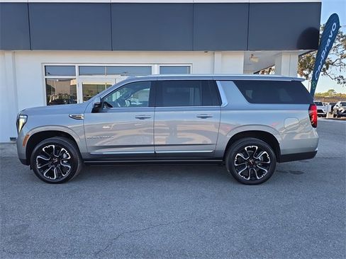 New 2026 GMC Yukon XL Denali w/ Sun & Power Step Package image 4
