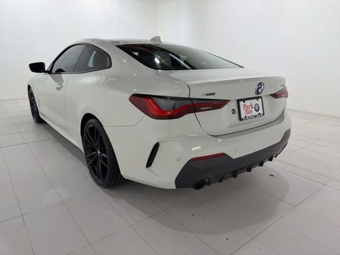 Used 2021 BMW 430i xDrive Coupe w/ M Sport Package AWD/4WD image 3