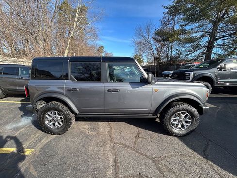 Used 2025 Ford Bronco Badlands AWD/4WD image 9