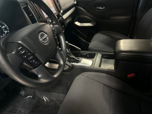 Used 2022 Nissan Frontier SV image 12