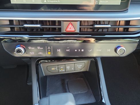 Certified 2025 Kia K5 GT-Line image 33