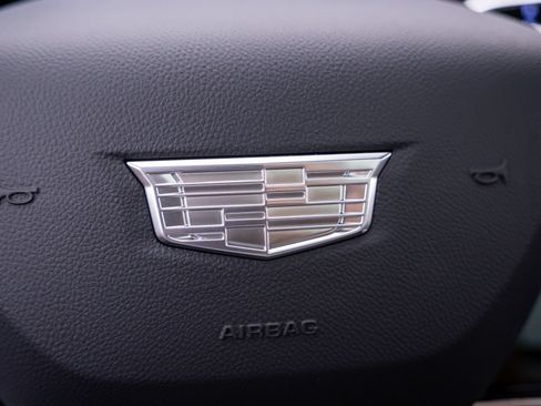 New 2027 Cadillac Vistiq Luxury AWD/4WD image 31