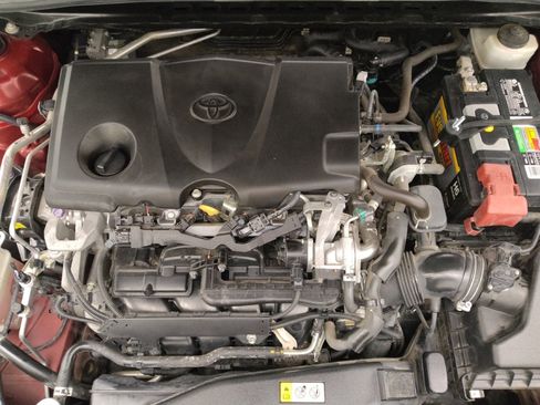 Used 2018 Toyota Camry LE image 30