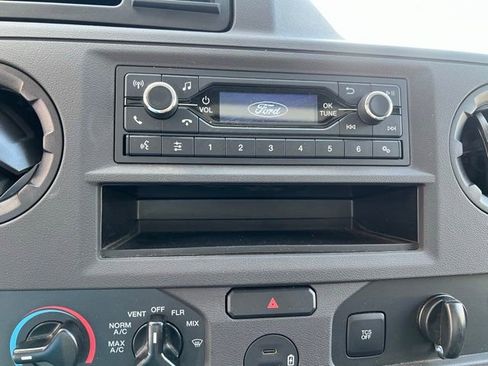 Used 2023 Ford E-450 and Econoline 450 Super Duty w/ Power Windows & Locks Group image 14