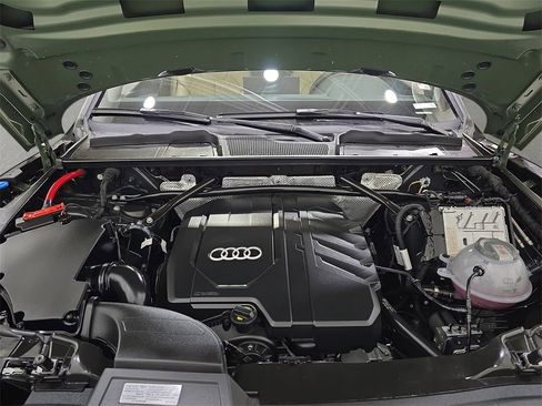 Certified 2025 Audi Q5 2.0T Premium Plus w/ Premium Plus Package image 31