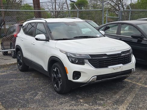 Used 2025 Kia Seltos S image 1
