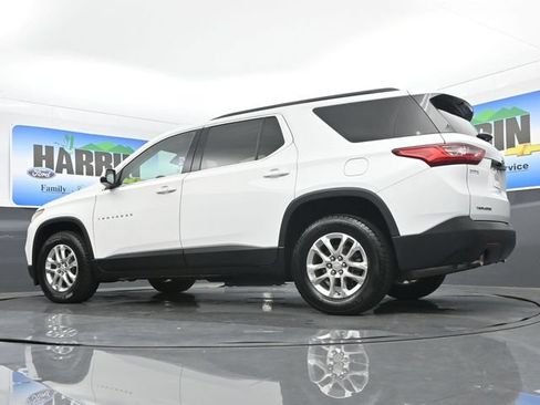 Used 2021 Chevrolet Traverse LT FWD image 21