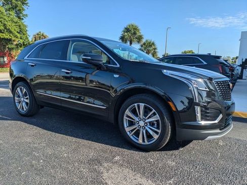 New 2025 Cadillac XT5 Premium Luxury FWD image 2